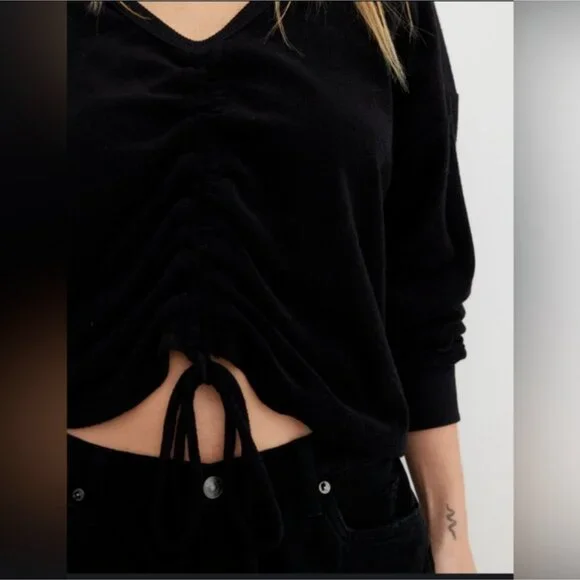 Aerie Towel Terry Cloth Cinched Reversable Sweatshirt in Black - Large - Picture 4 of 14